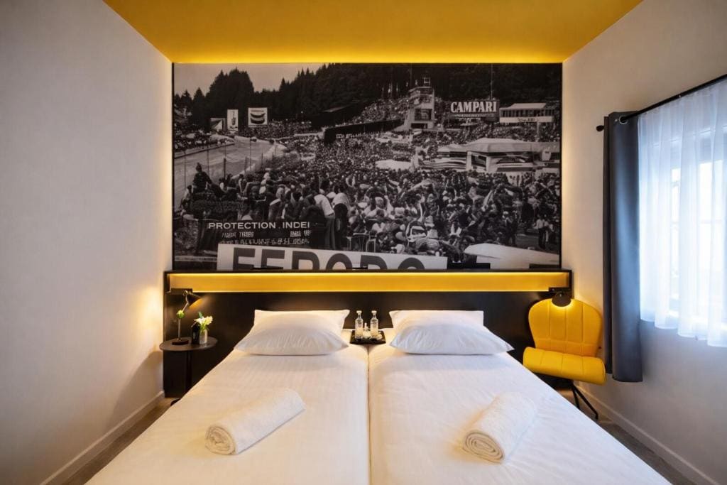 Deluxe Twin Room room - Image 3