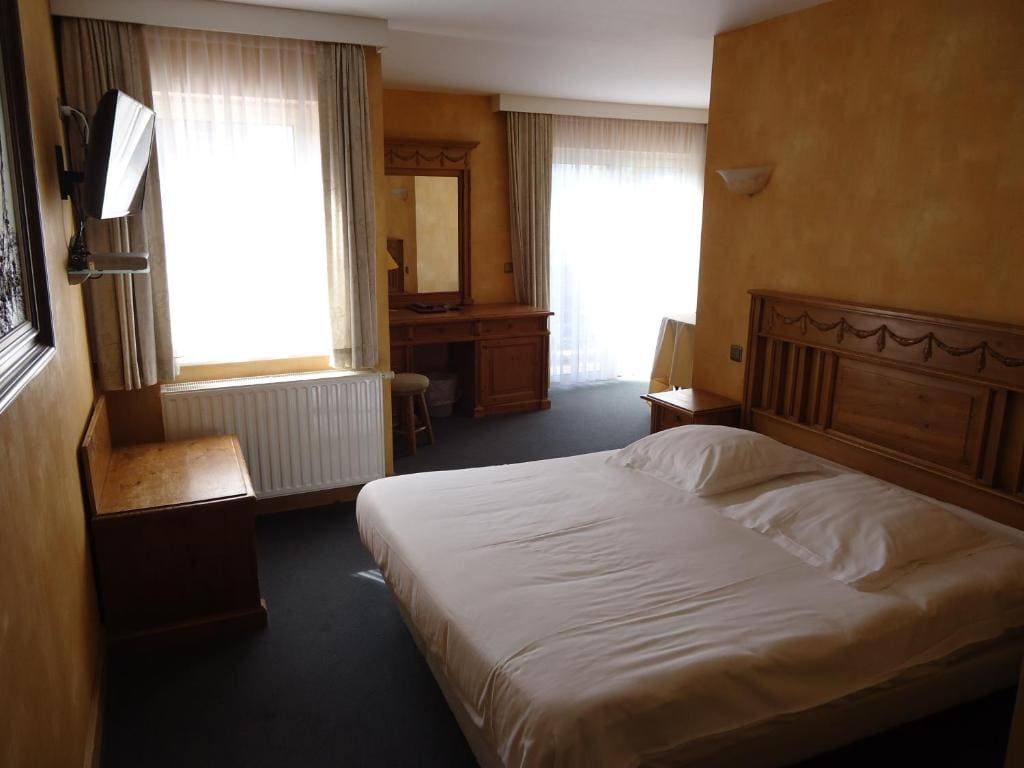 Superior Double Room with Balcony room - Image 1