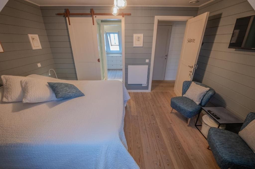 Double Room with Private Bathroom room - Image 2