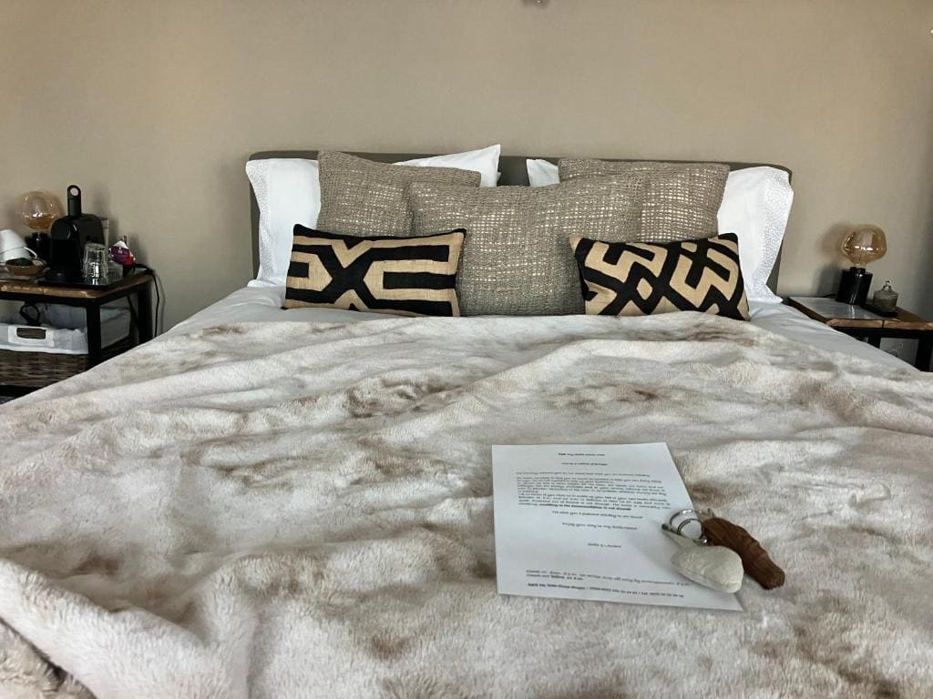 Double Room with River View room - Image 2