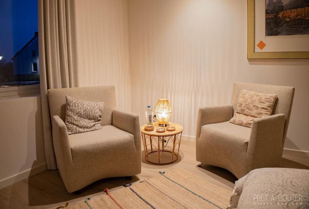 Deluxe Queen Studio room - Image 2