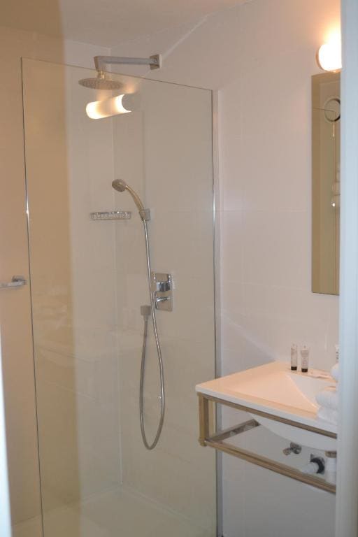 Comfort Family lodgment room - Image 3