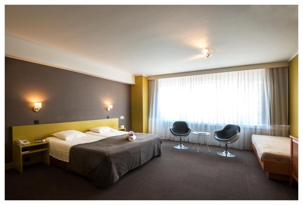 Superior Double or Twin Room room - Image 1
