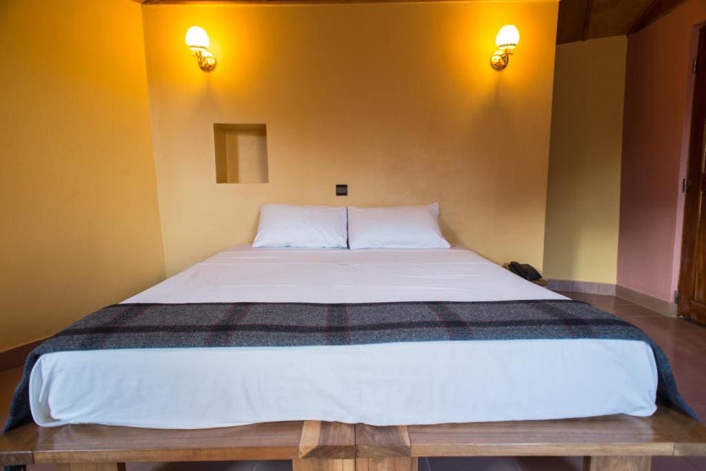 Standard Double or Twin Room room - Image 3