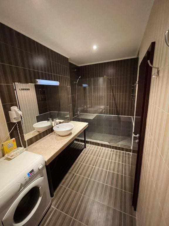 Apartment with View and Balcony room - Image 2