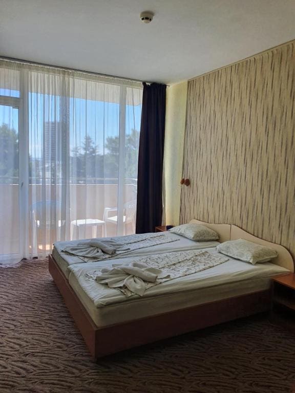 Economy Double or Twin Room room - Image 2