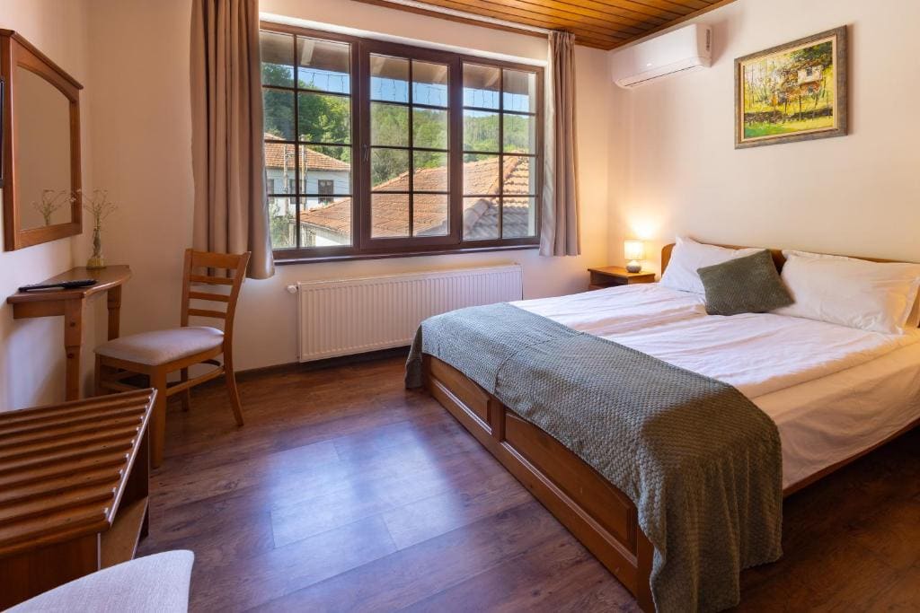 Standard Double Room room - Image 2