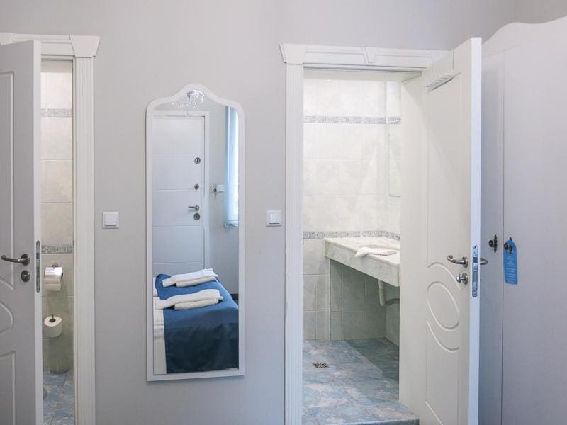 Studio with Garden View room - Image 1