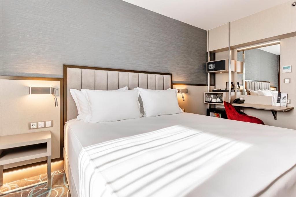 Large Double Room room - Image 2