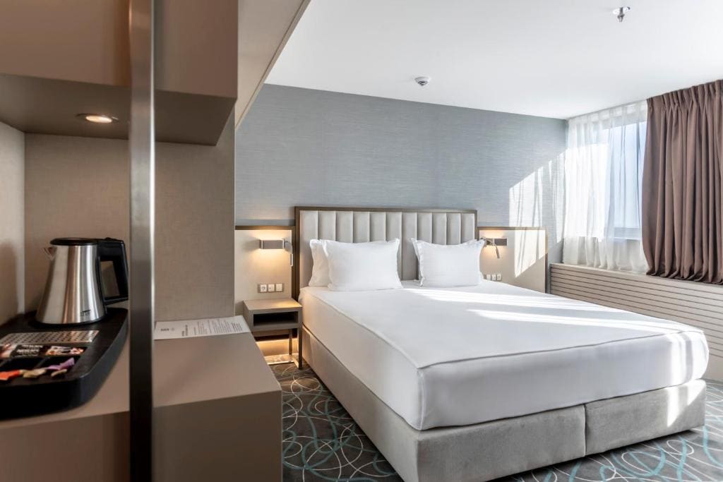 Large Double Room room - Image 1