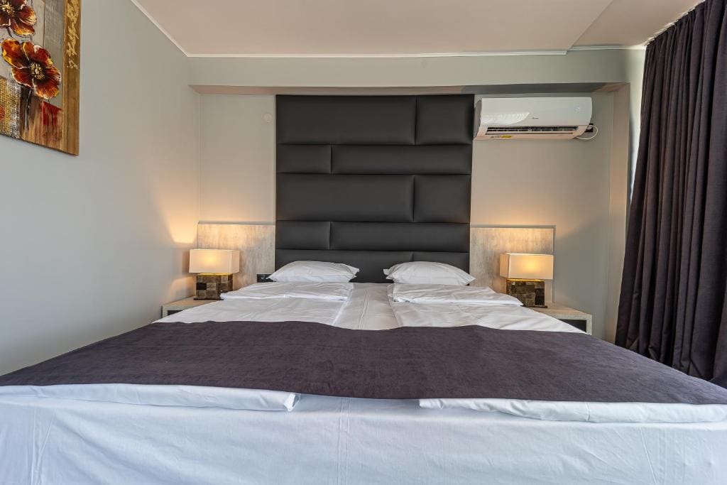 Deluxe Double Room room - Image 2