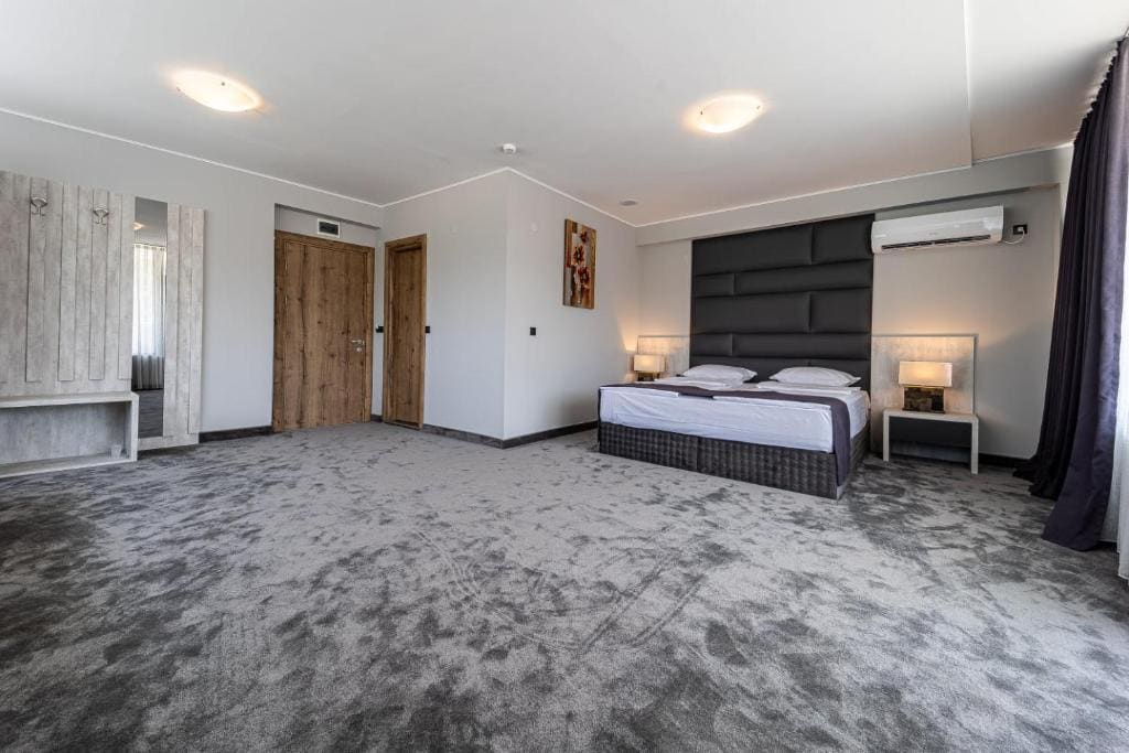 Deluxe Double Room room - Image 3