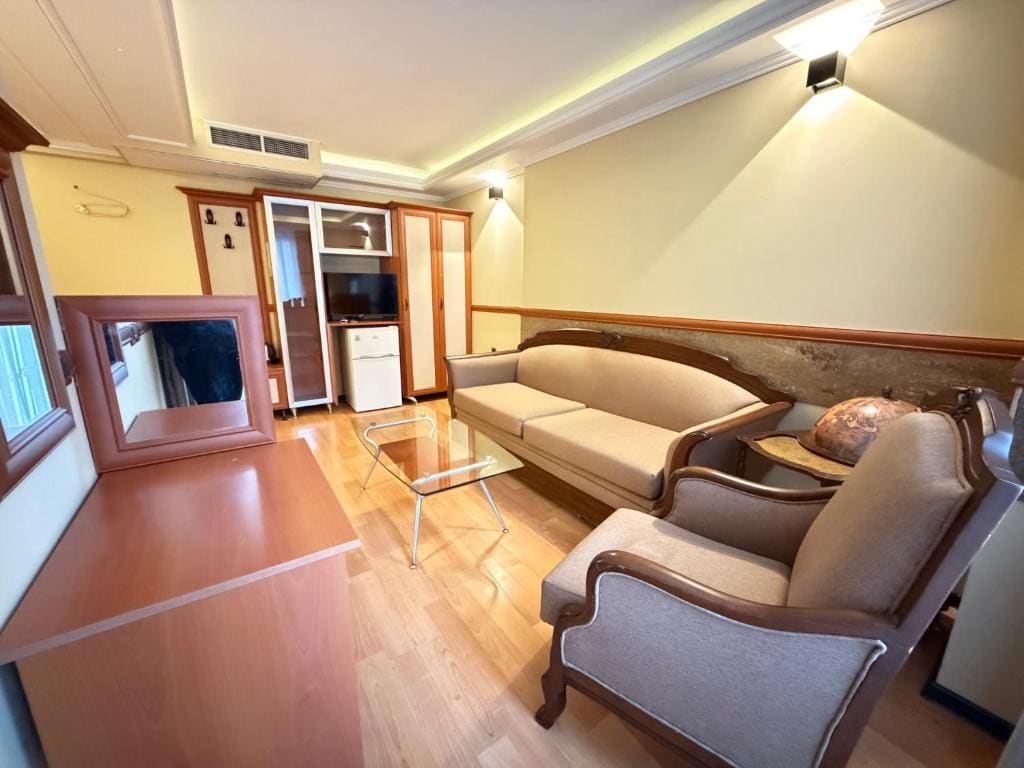 Superior Double Room room - Image 3