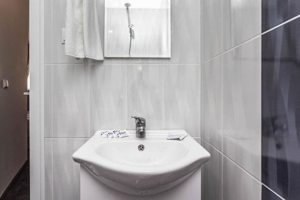Twin Room room - Image 1