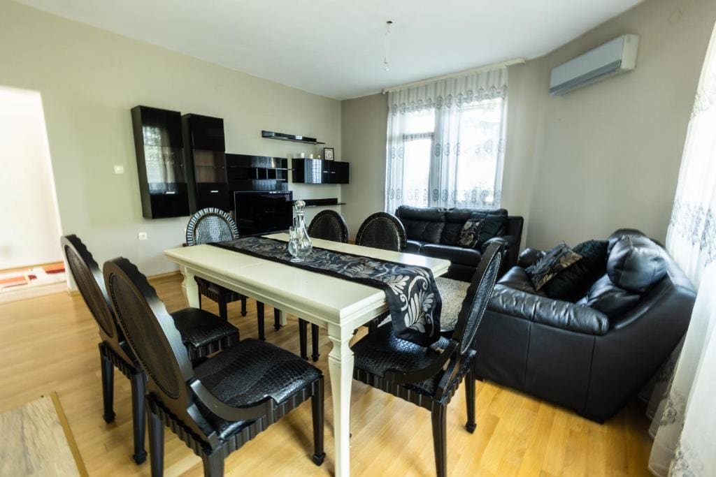 Apartment with Garden View room - Image 3
