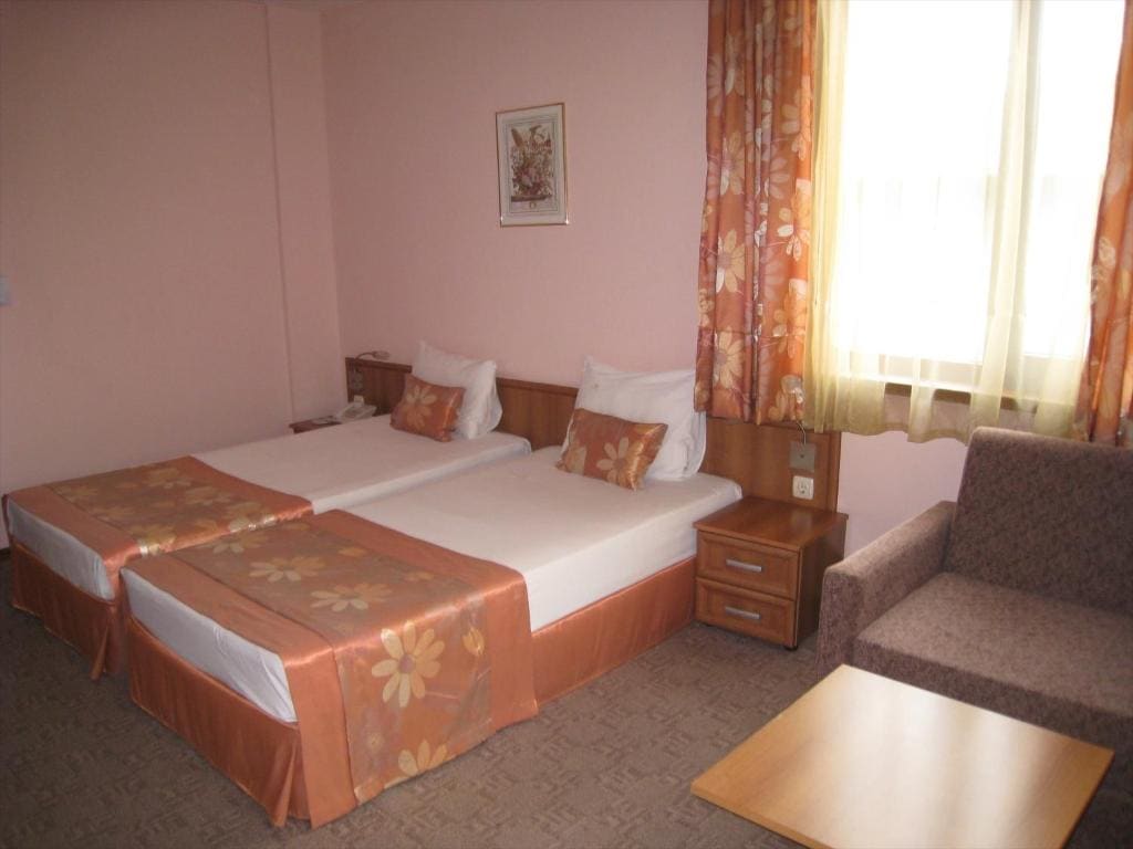 Twin Room room - Image 3