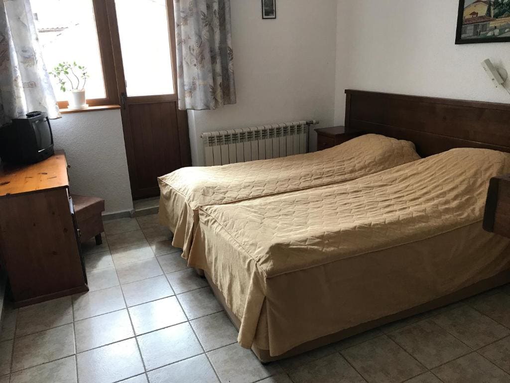 Double or Twin Room room - Image 3