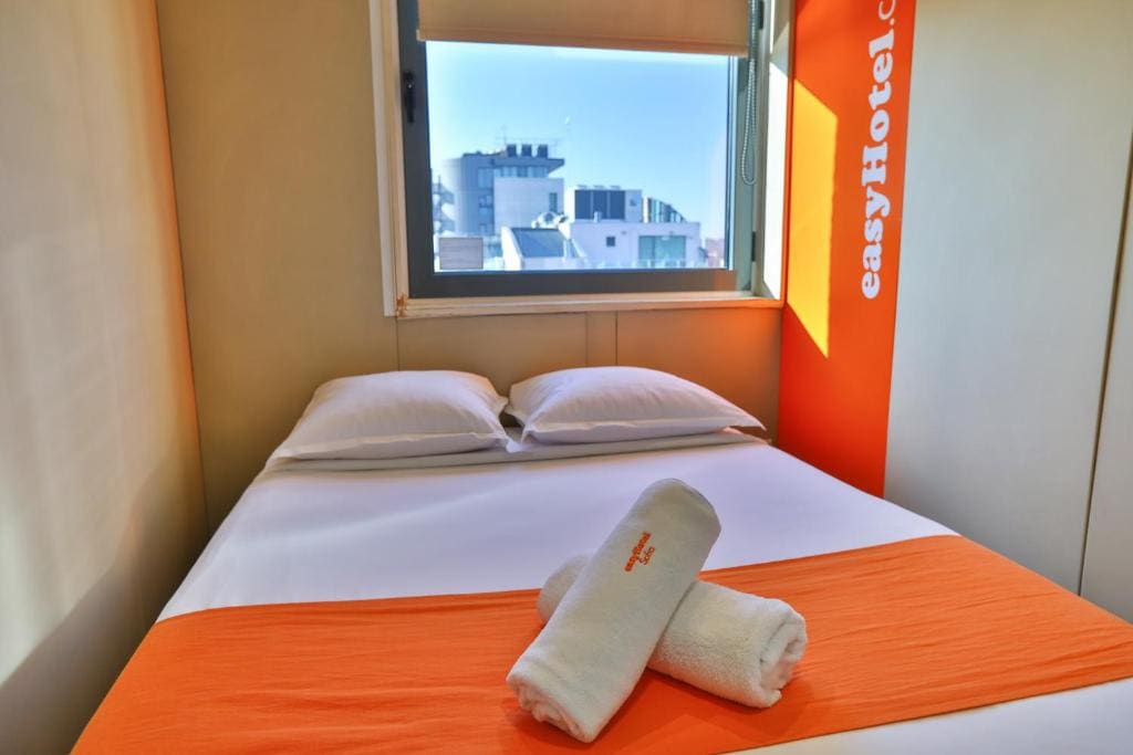 Small Double Room room - Image 3