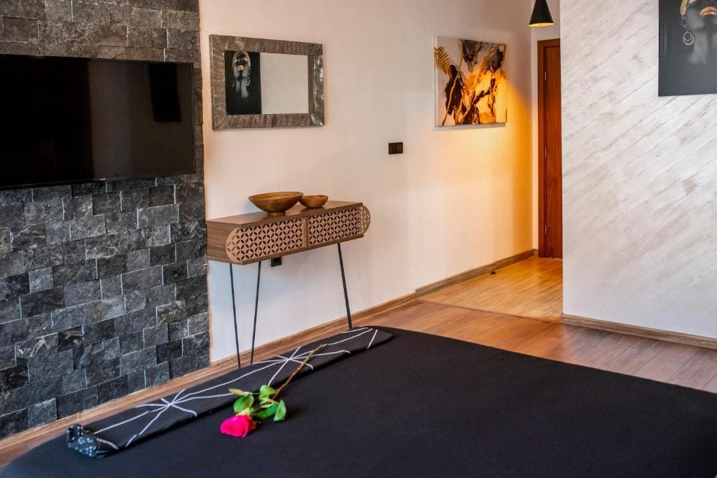 Deluxe Double Room with Extra Bed room - Image 1