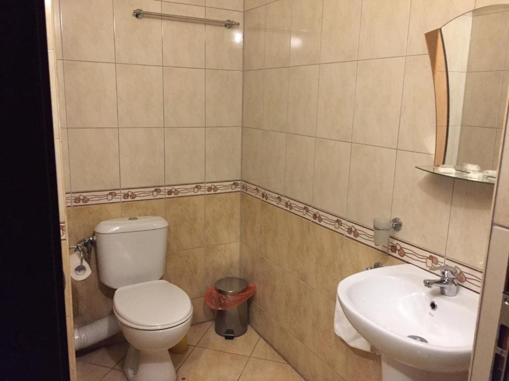 Twin Room with Extra Bed room - Image 2