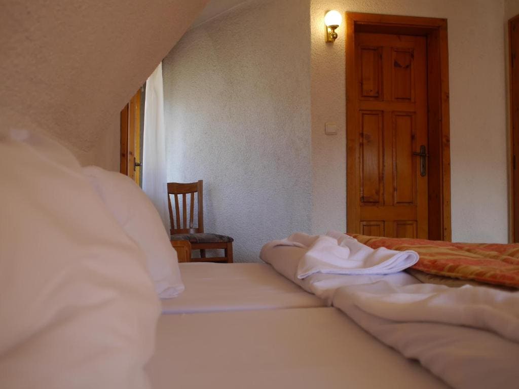 Twin Room room - Image 1