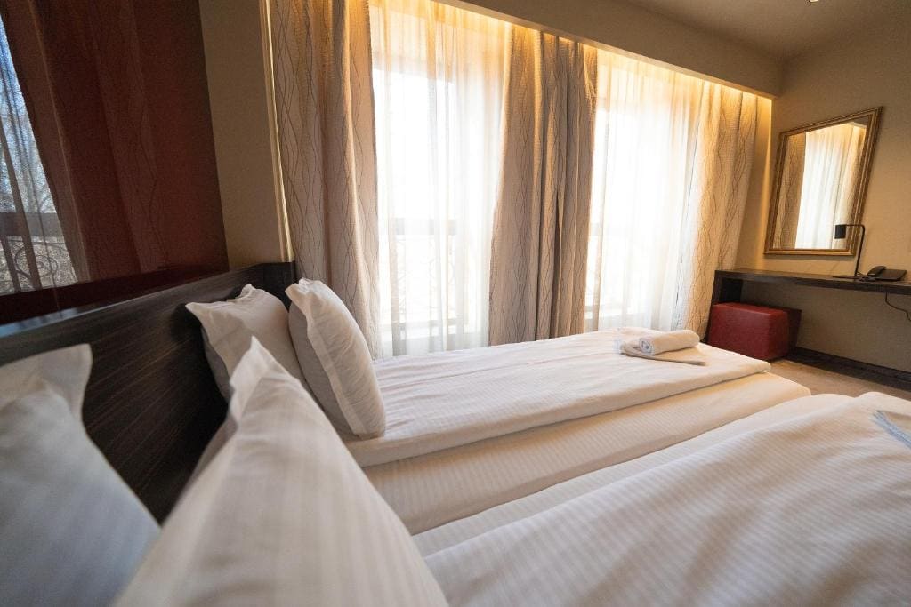 Twin Room with Garden View room - Image 1