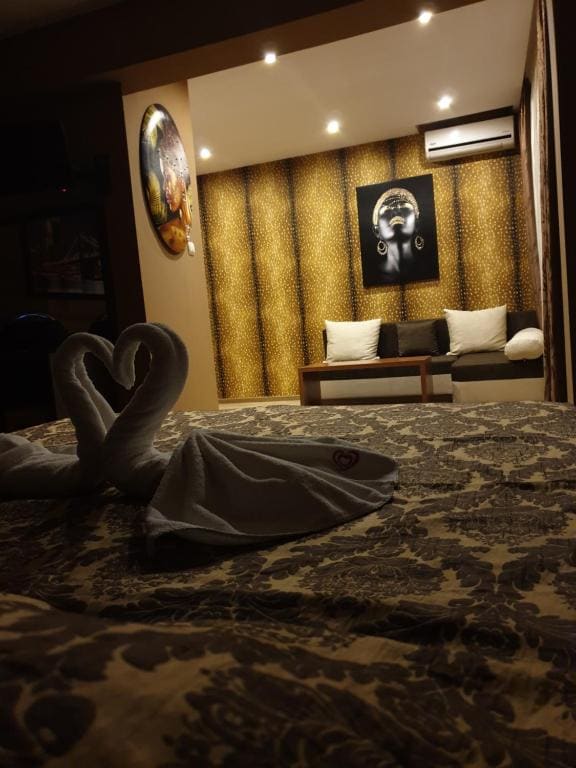 Junior Suite with Balcony room - Image 2