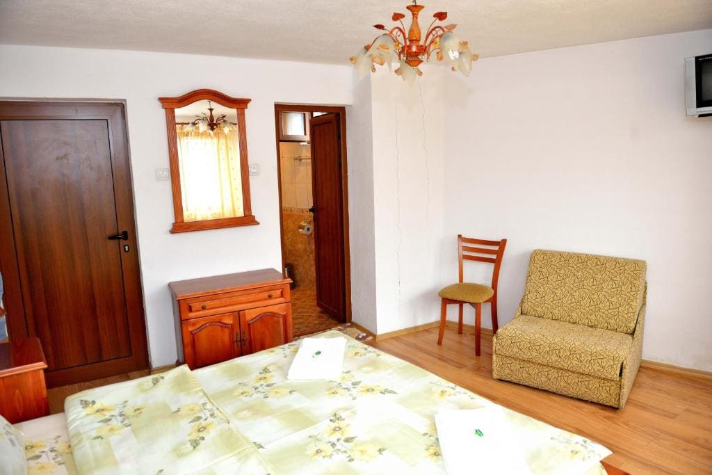Queen Room room - Image 1