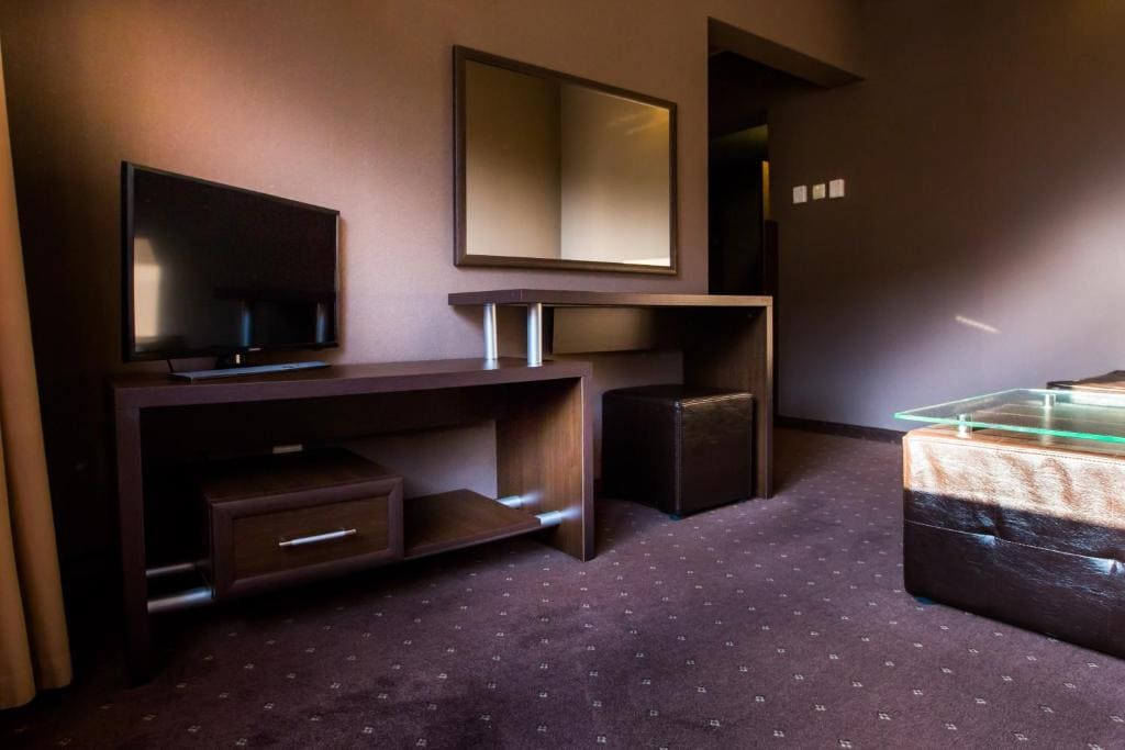 Junior Suite with Mountain View room - Image 2