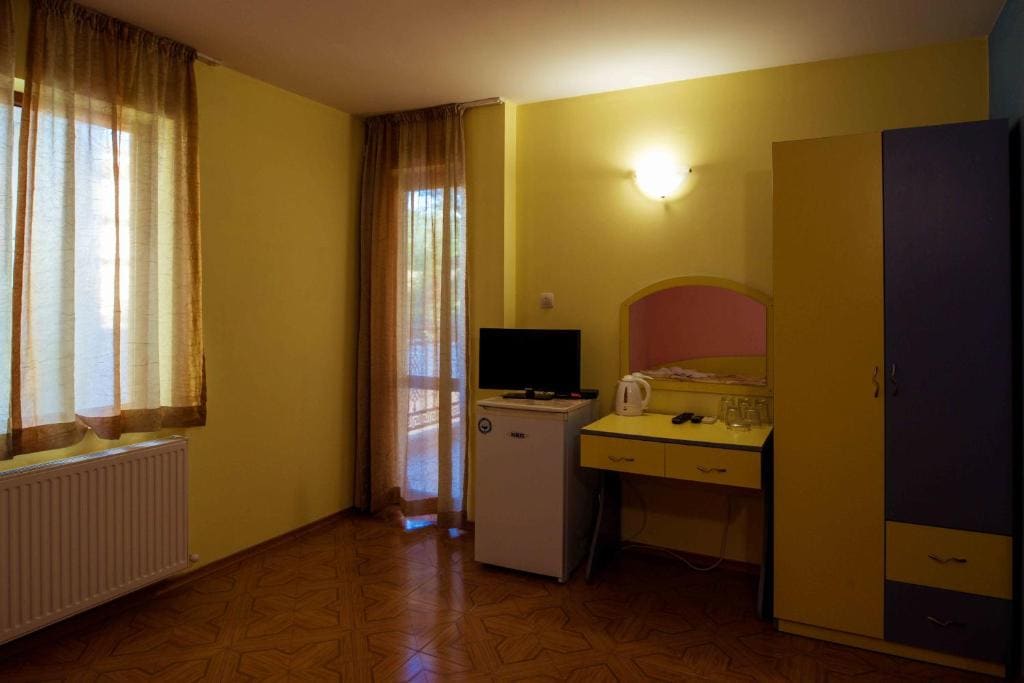 Family Room with Balcony room - Image 1