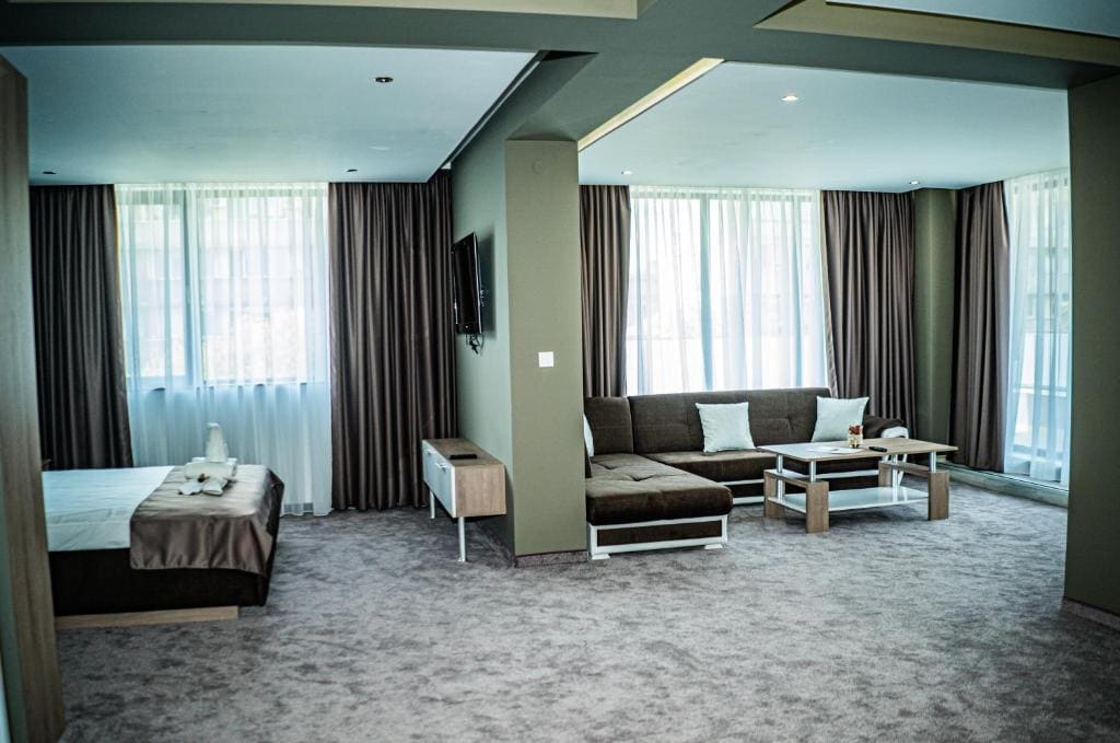 Deluxe Apartment room - Image 3