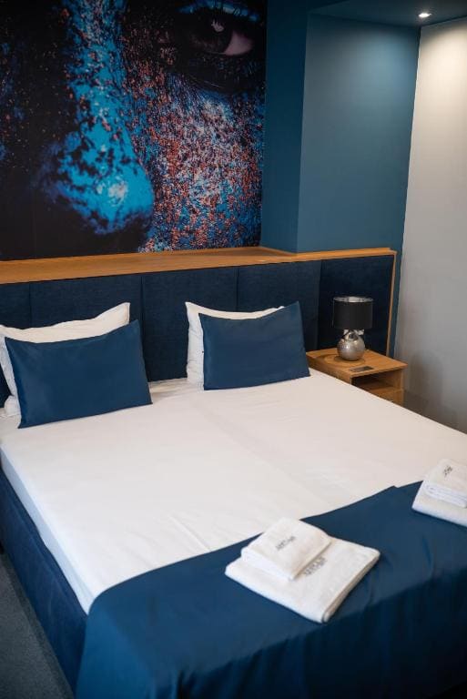 Deluxe Double Room room - Image 2