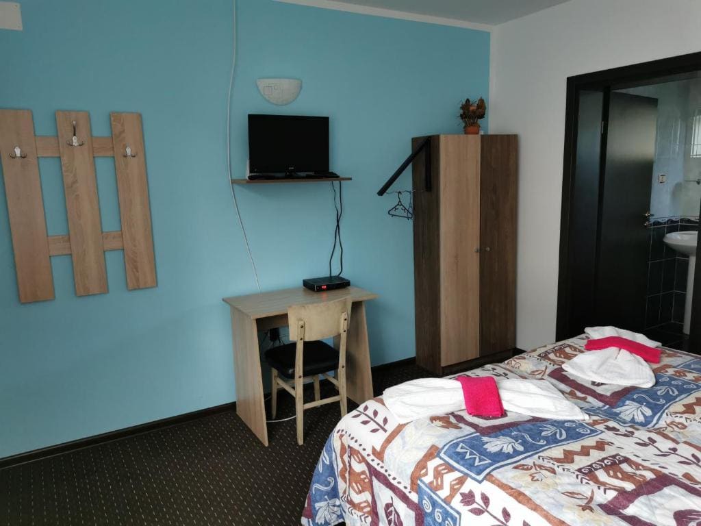 Double Room with Private Bathroom room - Image 1