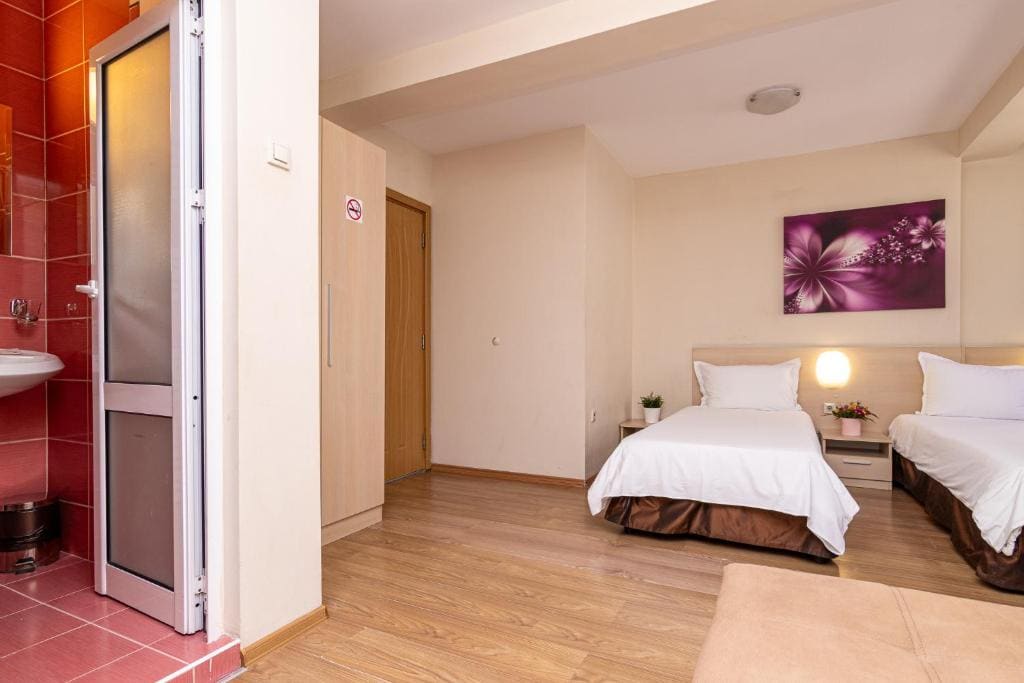 Triple Room with Balcony room - Image 3