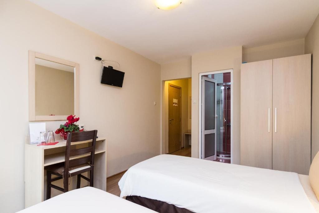 Twin Room room - Image 2