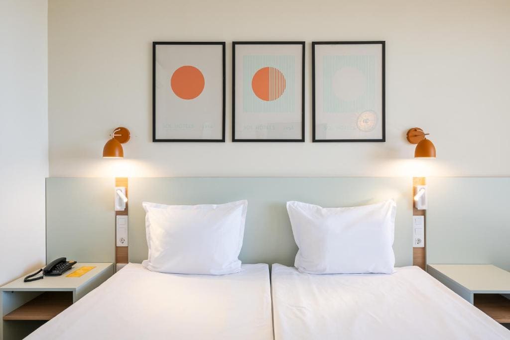 Standard Room with Park View room - Image 2