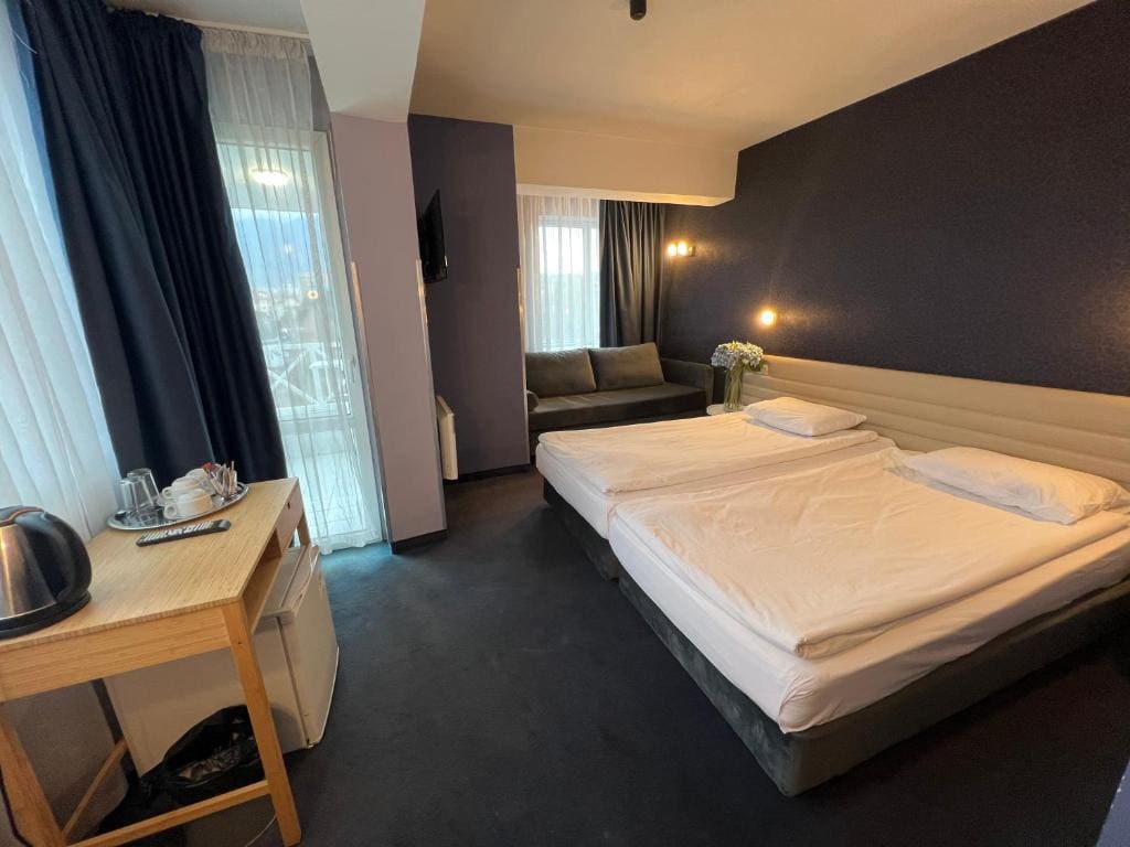 Deluxe Double or Twin Room room - Image 1