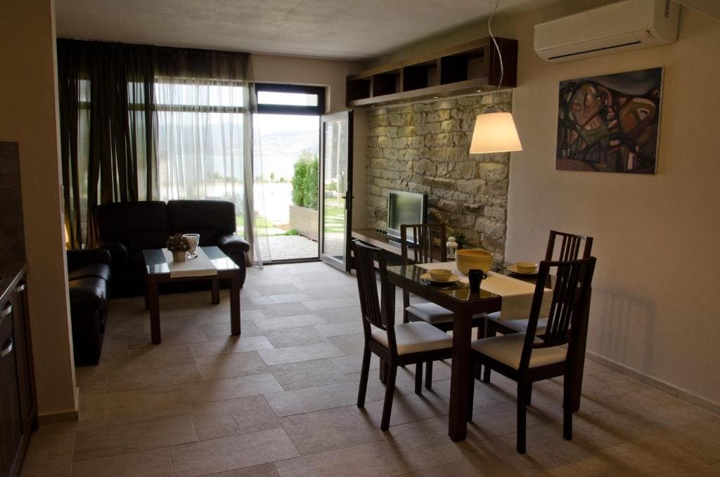 Two-Bedroom Villa room - Image 3
