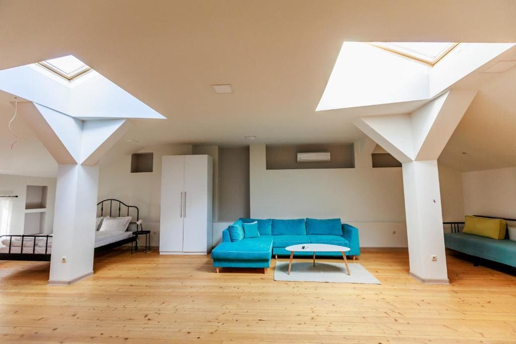 Superior Quadruple Room room - Image 3