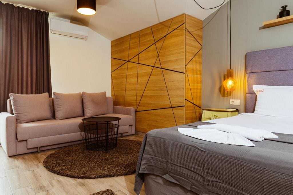 Apartment with Balcony room - Image 2