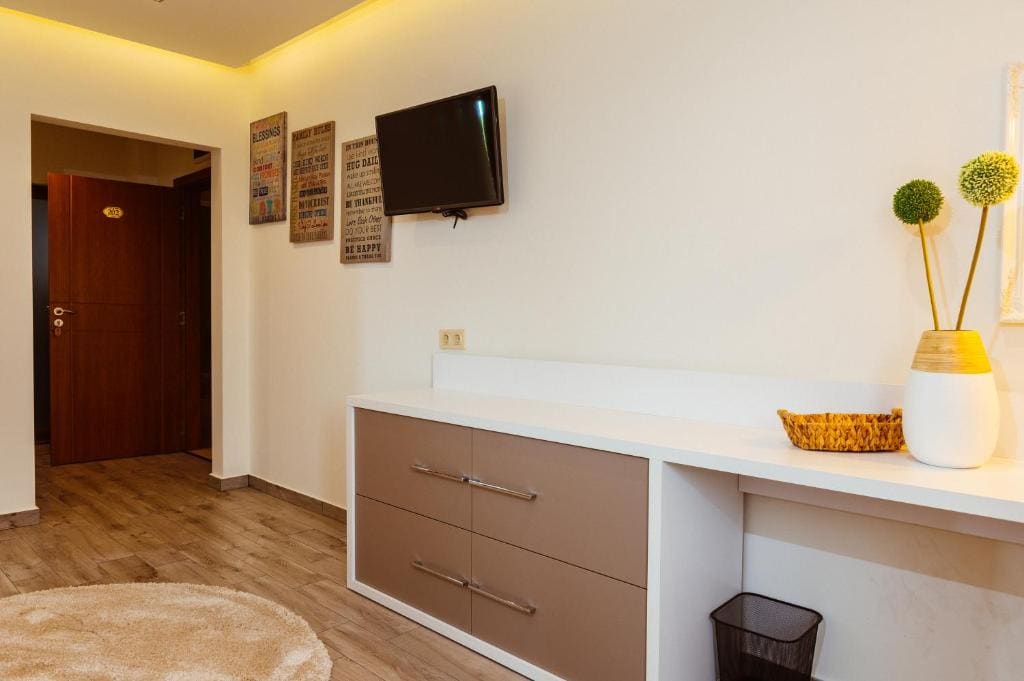 Deluxe Twin Room room - Image 1