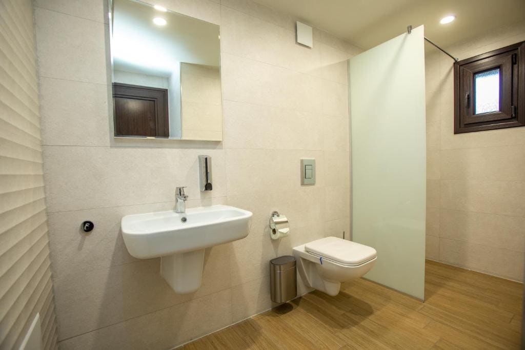 Apartment with Balcony room - Image 1