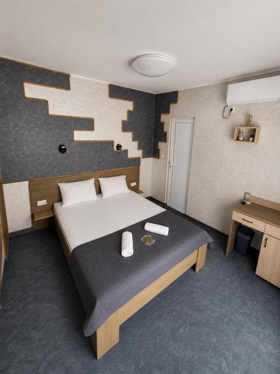 Deluxe Double Room room - Image 2