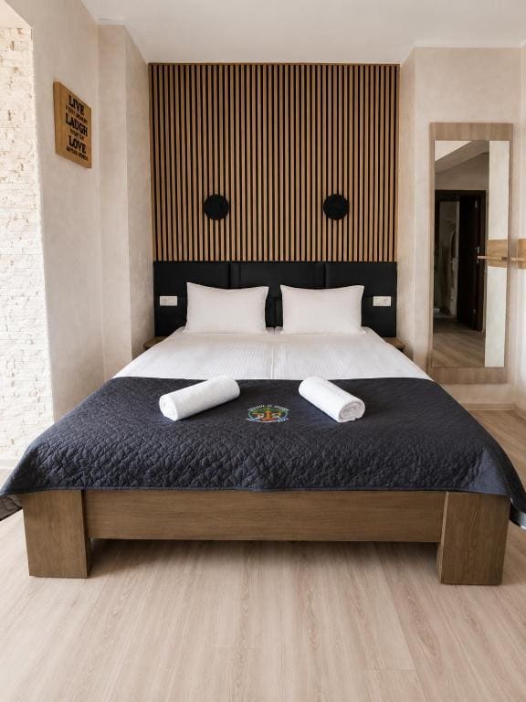 Family Junior Suite room - Image 1