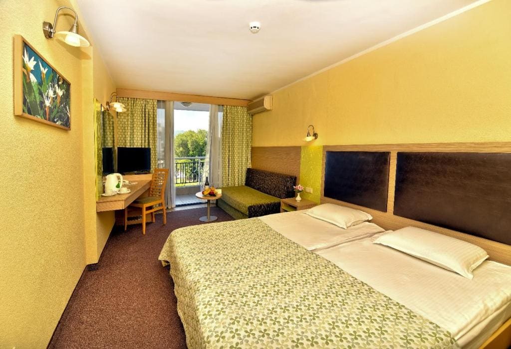 Twin Room with Sea View room - Image 3