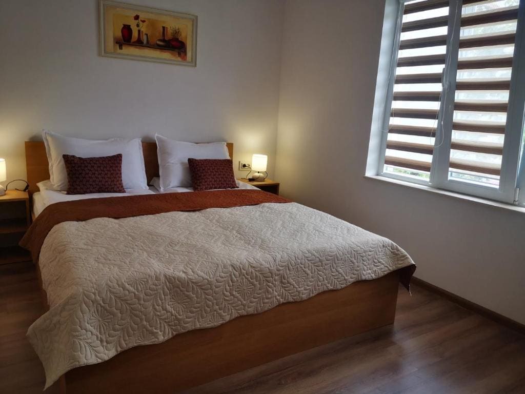 Comfort Triple Room with Shower room - Image 1