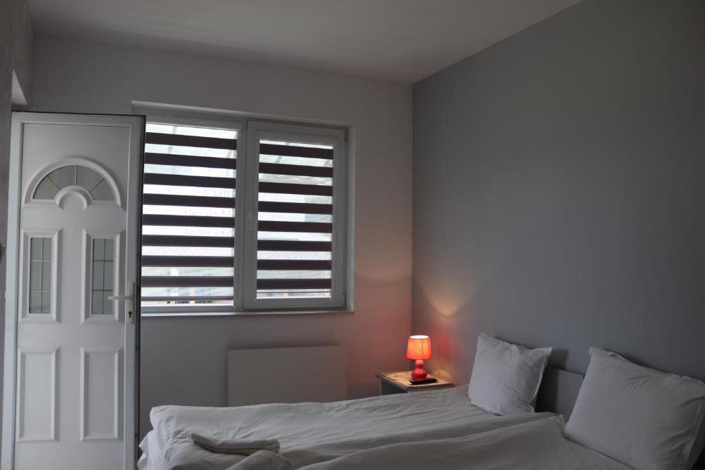 Studio with Balcony room - Image 1