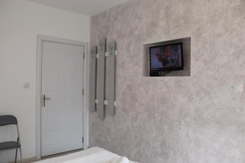 Studio with Balcony room - Image 2
