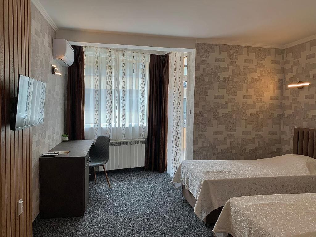 Deluxe Double or Twin Room with Balcony room - Image 1