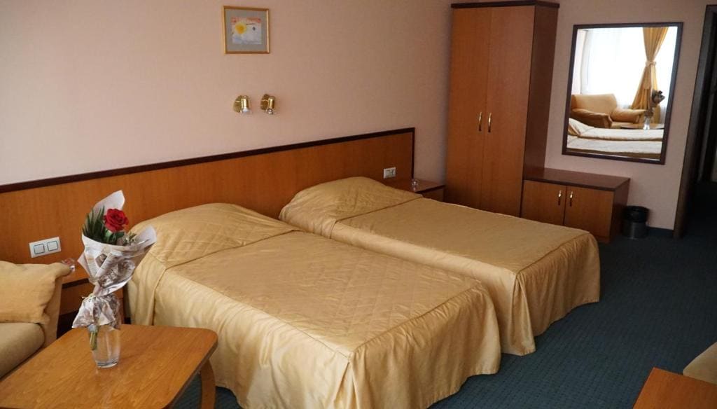 Standard Twin Room room - Image 1